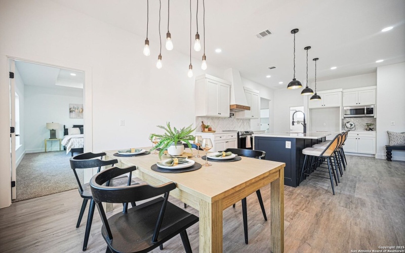 100 S Micah Andrews, Blanco, TX 78606, 4 Habitaciones Habitaciones , ,3 BañosBaños,Residential,En Venta,100 S Micah Andrews,0,1918089