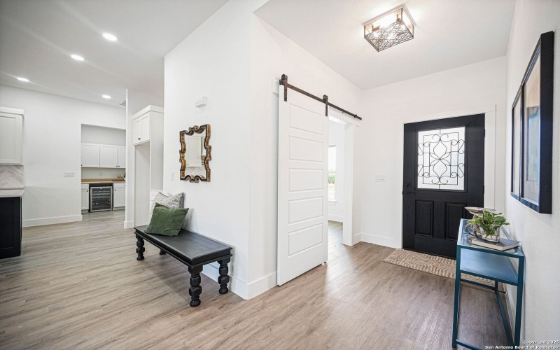 100 S Micah Andrews, Blanco, TX 78606, 4 Habitaciones Habitaciones , ,3 BañosBaños,Residential,En Venta,100 S Micah Andrews,0,1918089