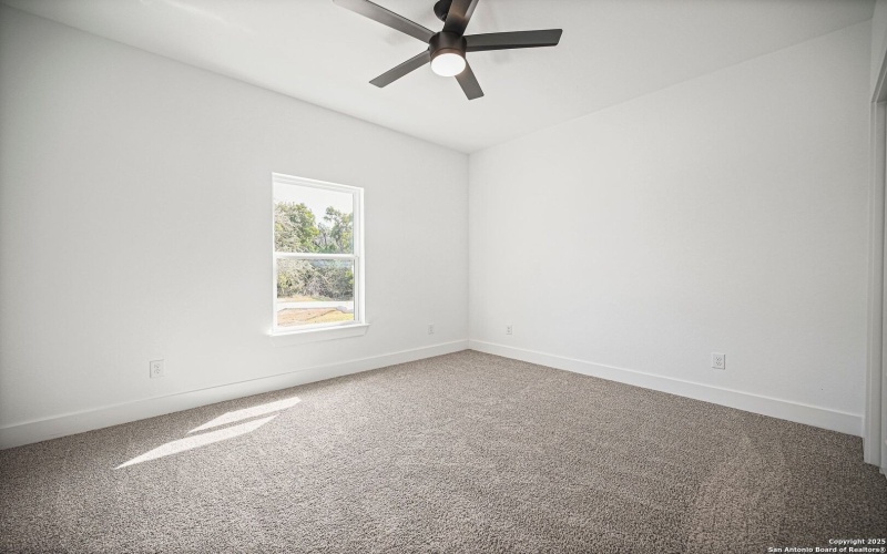 100 S Micah Andrews, Blanco, TX 78606, 4 Habitaciones Habitaciones , ,3 BañosBaños,Residential,En Venta,100 S Micah Andrews,0,1918089