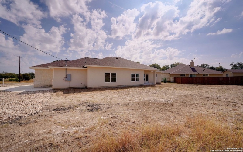 100 S Micah Andrews, Blanco, TX 78606, 4 Habitaciones Habitaciones , ,3 BañosBaños,Residential,En Venta,100 S Micah Andrews,0,1918089