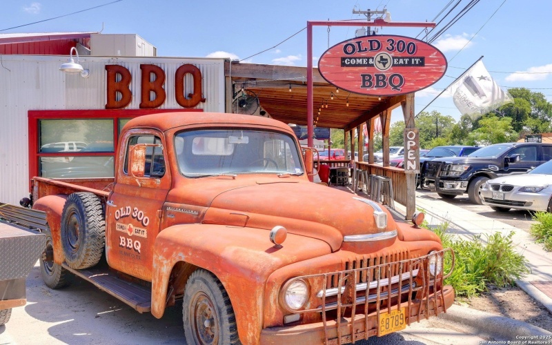 100 S Micah Andrews, Blanco, TX 78606, 4 Habitaciones Habitaciones , ,3 BañosBaños,Residential,En Venta,100 S Micah Andrews,0,1918089