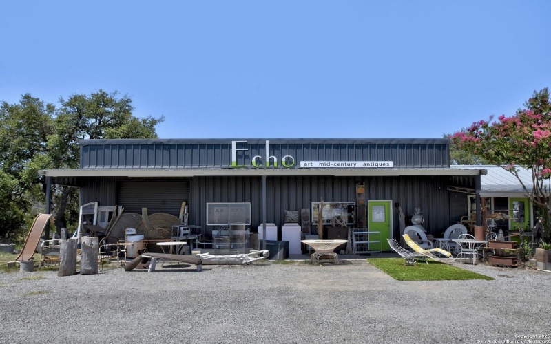 100 S Micah Andrews, Blanco, TX 78606, 4 Habitaciones Habitaciones , ,3 BañosBaños,Residential,En Venta,100 S Micah Andrews,0,1918089