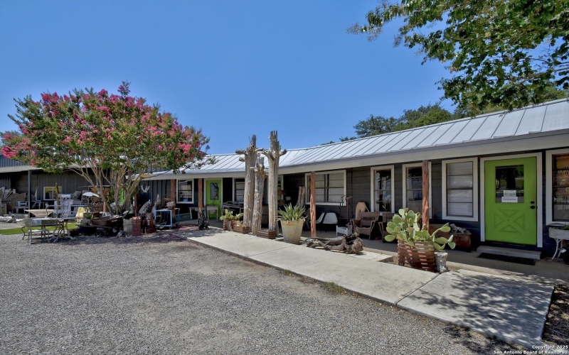 100 S Micah Andrews, Blanco, TX 78606, 4 Habitaciones Habitaciones , ,3 BañosBaños,Residential,En Venta,100 S Micah Andrews,0,1918089