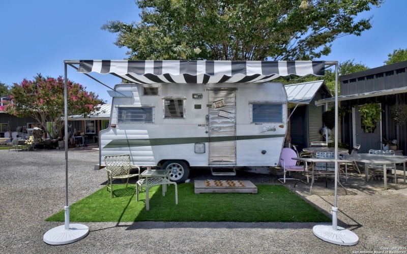 100 S Micah Andrews, Blanco, TX 78606, 4 Habitaciones Habitaciones , ,3 BañosBaños,Residential,En Venta,100 S Micah Andrews,0,1918089