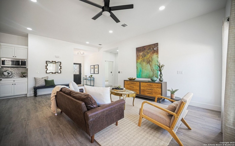 100 S Micah Andrews, Blanco, TX 78606, 4 Habitaciones Habitaciones , ,3 BañosBaños,Residential,En Venta,100 S Micah Andrews,0,1918089