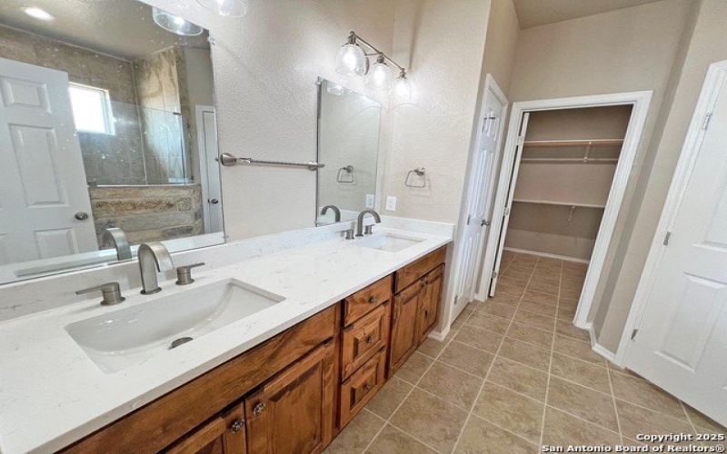 14674 Silesia Dr, St Hedwig, TX 78152, 4 Bedrooms Bedrooms, ,2 BathroomsBathrooms,Residential,For Sale,14674 Silesia Dr,0,1918130