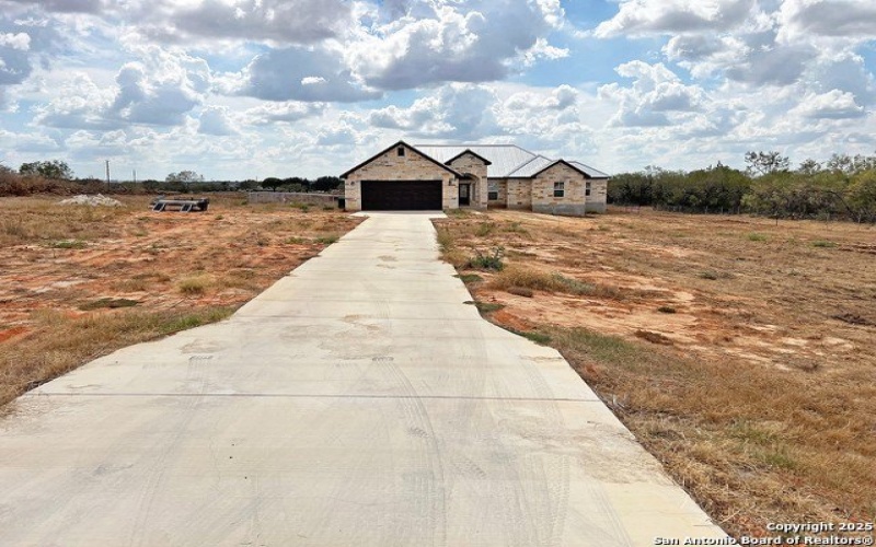14674 Silesia Dr, St Hedwig, TX 78152, 4 Bedrooms Bedrooms, ,2 BathroomsBathrooms,Residential,For Sale,14674 Silesia Dr,0,1918130