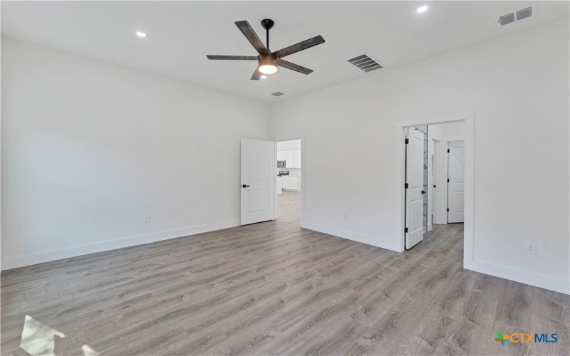 664 Rolling Hills Drive, Canyon Lake, TX 78133, 4 Bedrooms Bedrooms, ,2 BathroomsBathrooms,Residential,For Sale,664 Rolling Hills Drive,0,596151