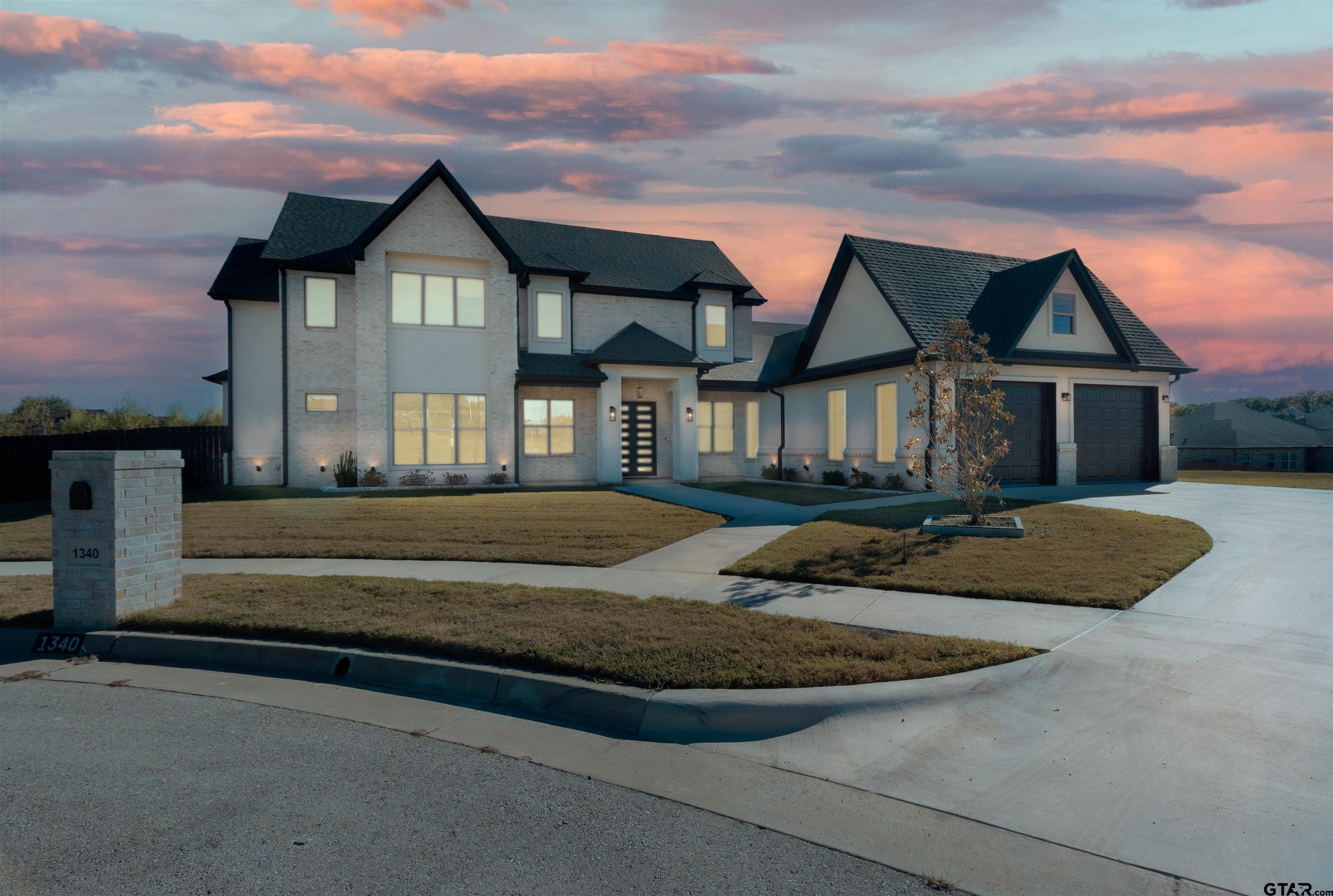 1340 Fairfield Ln, Tyler, TX 75703, 4 Habitaciones Habitaciones , ,3 BañosBaños,Residential,En Venta,1340 Fairfield Ln,0,25015727