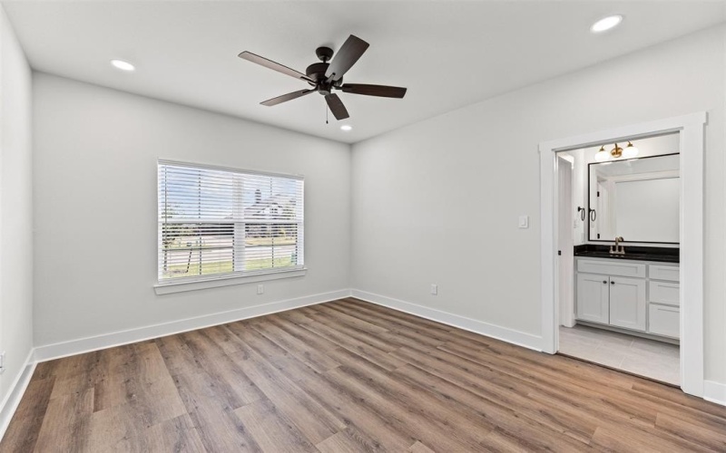 1901 Angelus Street, Waco, TX 76712, 4 Bedrooms Bedrooms, ,3 BathroomsBathrooms,Residential,For Sale,1901 Angelus Street,0,21054526