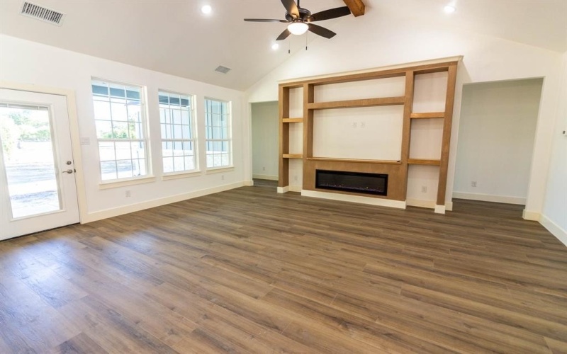 5676 Klassik K Farm, Post Oak Bend, TX 75142, 4 Bedrooms Bedrooms, ,3 BathroomsBathrooms,Residential,For Sale,5676 Klassik K Farm,0,21079712