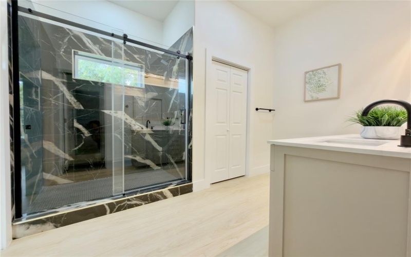 3119 Parvia Avenue, Dallas, TX 75212, 4 Bedrooms Bedrooms, ,2 BathroomsBathrooms,Residential,For Sale,3119 Parvia Avenue,0,21084186