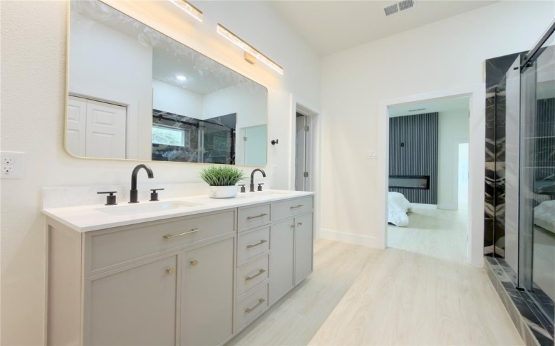 3119 Parvia Avenue, Dallas, TX 75212, 4 Bedrooms Bedrooms, ,2 BathroomsBathrooms,Residential,For Sale,3119 Parvia Avenue,0,21084186