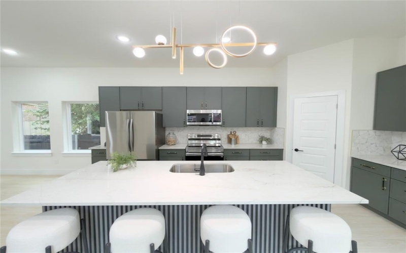 3119 Parvia Avenue, Dallas, TX 75212, 4 Bedrooms Bedrooms, ,2 BathroomsBathrooms,Residential,For Sale,3119 Parvia Avenue,0,21084186