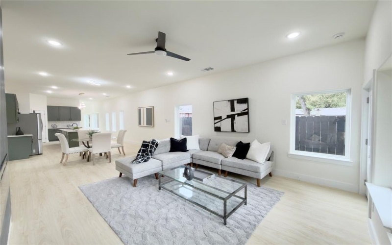 3119 Parvia Avenue, Dallas, TX 75212, 4 Bedrooms Bedrooms, ,2 BathroomsBathrooms,Residential,For Sale,3119 Parvia Avenue,0,21084186