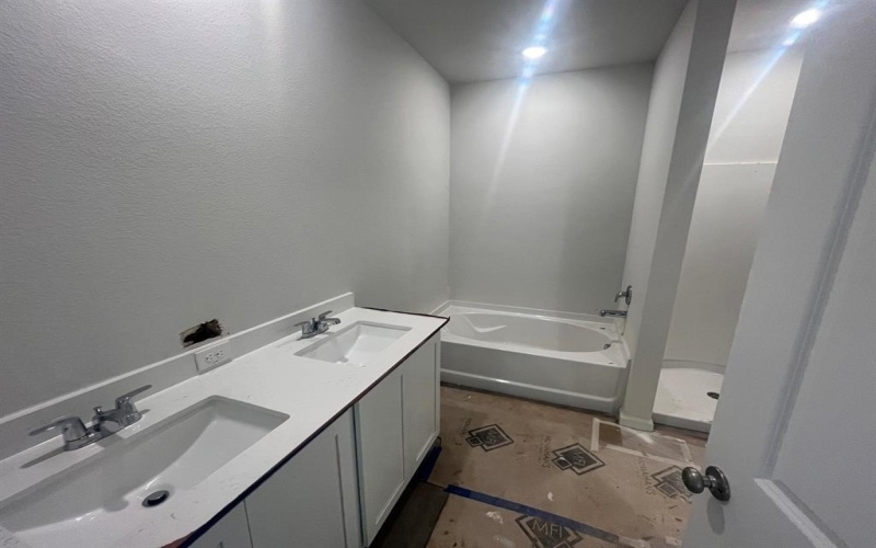 3824 Rose Hill Court, Denison, TX 75020, 4 Bedrooms Bedrooms, ,2 BathroomsBathrooms,Residential,For Sale,3824 Rose Hill Court,0,21096117