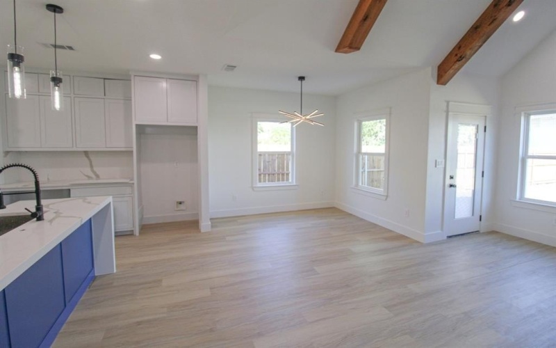 2521 Bruce Street, Fort Worth, TX 76111, 4 Habitaciones Habitaciones , ,2 BañosBaños,Residential,En Venta,2521 Bruce Street,0,21088922