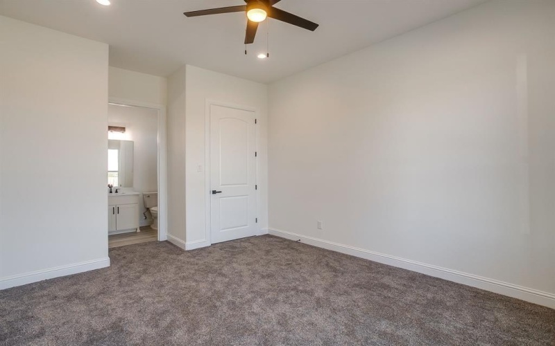 8024 Harvest Drive, Grandview, TX 76050, 5 Habitaciones Habitaciones , ,5 BañosBaños,Residential,En Venta,8024 Harvest Drive,0,21089237
