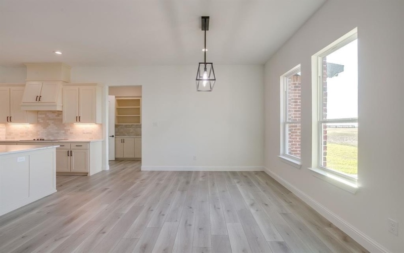 8024 Harvest Drive, Grandview, TX 76050, 5 Habitaciones Habitaciones , ,5 BañosBaños,Residential,En Venta,8024 Harvest Drive,0,21089237