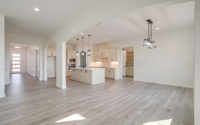 8024 Harvest Drive, Grandview, TX 76050, 5 Habitaciones Habitaciones , ,5 BañosBaños,Residential,En Venta,8024 Harvest Drive,0,21089237