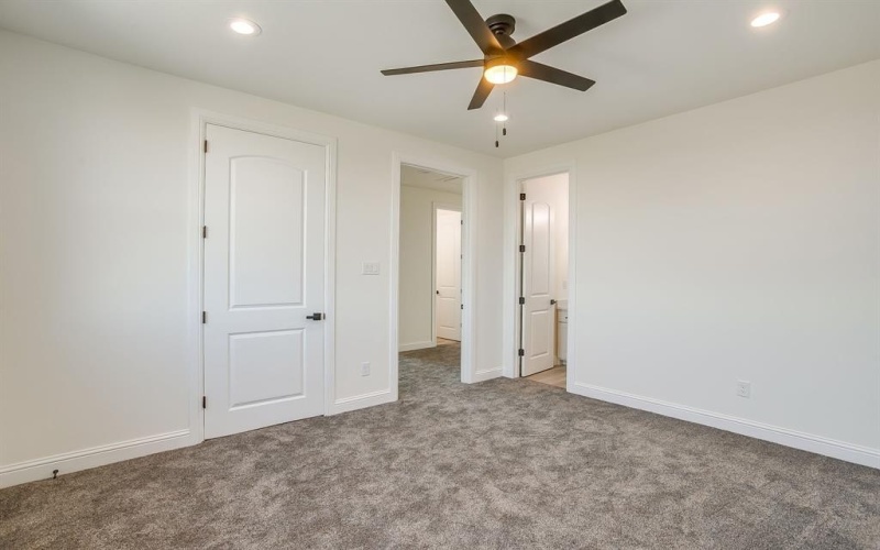 8024 Harvest Drive, Grandview, TX 76050, 5 Habitaciones Habitaciones , ,5 BañosBaños,Residential,En Venta,8024 Harvest Drive,0,21089237