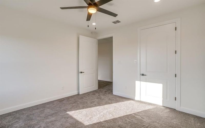 8024 Harvest Drive, Grandview, TX 76050, 5 Habitaciones Habitaciones , ,5 BañosBaños,Residential,En Venta,8024 Harvest Drive,0,21089237
