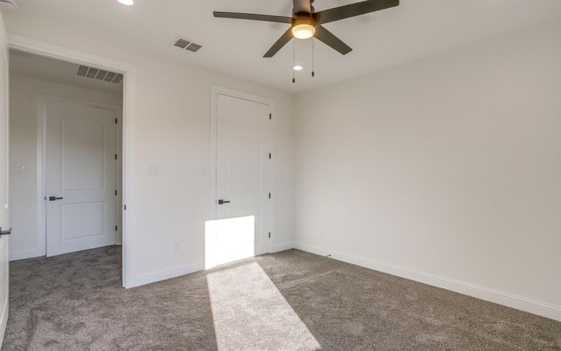 8024 Harvest Drive, Grandview, TX 76050, 5 Habitaciones Habitaciones , ,5 BañosBaños,Residential,En Venta,8024 Harvest Drive,0,21089237