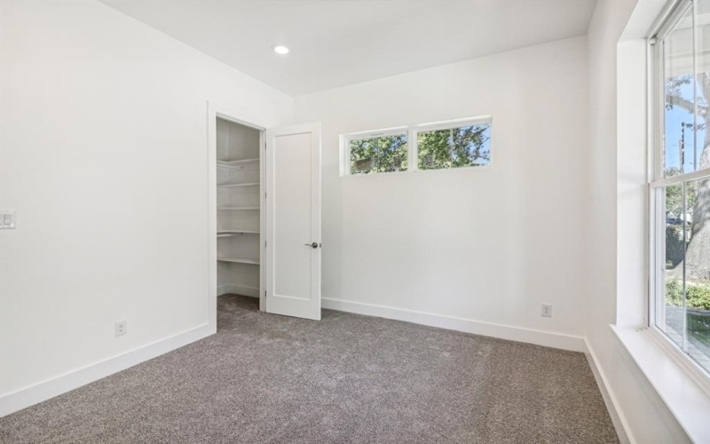 1611 Oak Street, McKinney, TX 75069, 4 Bedrooms Bedrooms, ,2 BathroomsBathrooms,Residential,For Sale,1611 Oak Street,0,21089951