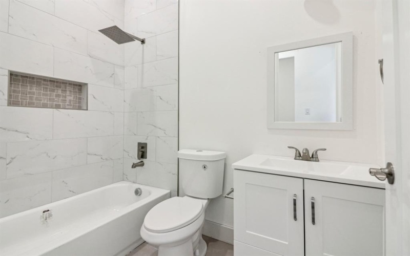 1611 Oak Street, McKinney, TX 75069, 4 Bedrooms Bedrooms, ,2 BathroomsBathrooms,Residential,For Sale,1611 Oak Street,0,21089951