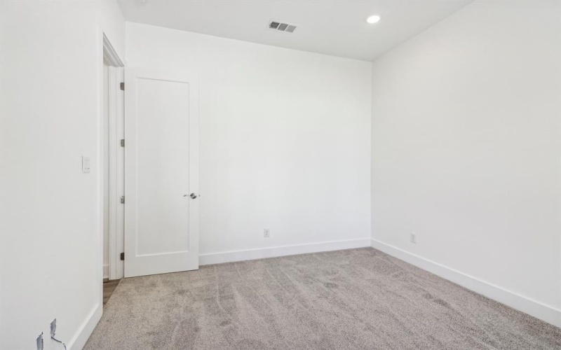 1611 Oak Street, McKinney, TX 75069, 4 Bedrooms Bedrooms, ,2 BathroomsBathrooms,Residential,For Sale,1611 Oak Street,0,21089951
