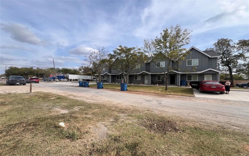 105 W North Street, Itasca, TX 76055, 2 Habitaciones Habitaciones , ,2 BañosBaños,Residential Multi Family,En Venta,105 W North Street,0,21090224