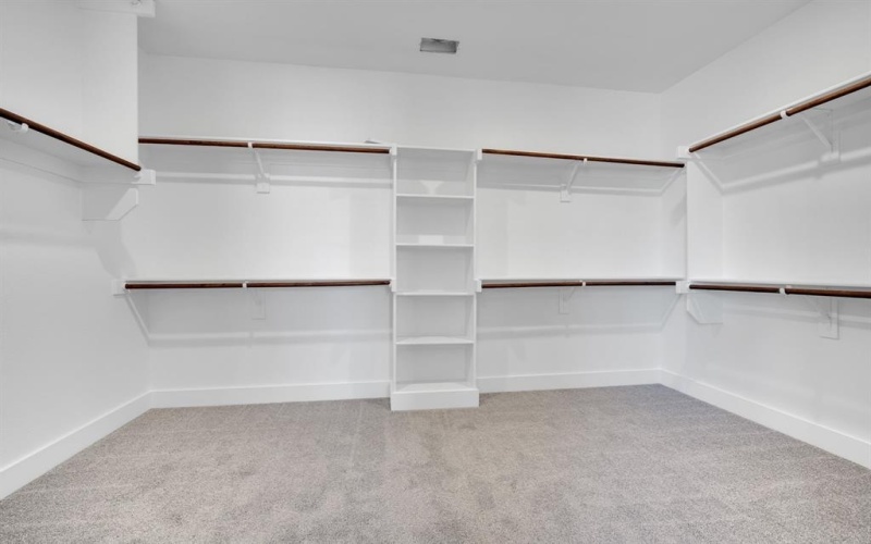 1026 Beaverbrook Lane, DeSoto, TX 75115, 3 Bedrooms Bedrooms, ,2 BathroomsBathrooms,Residential,For Sale,1026 Beaverbrook Lane,0,21093292