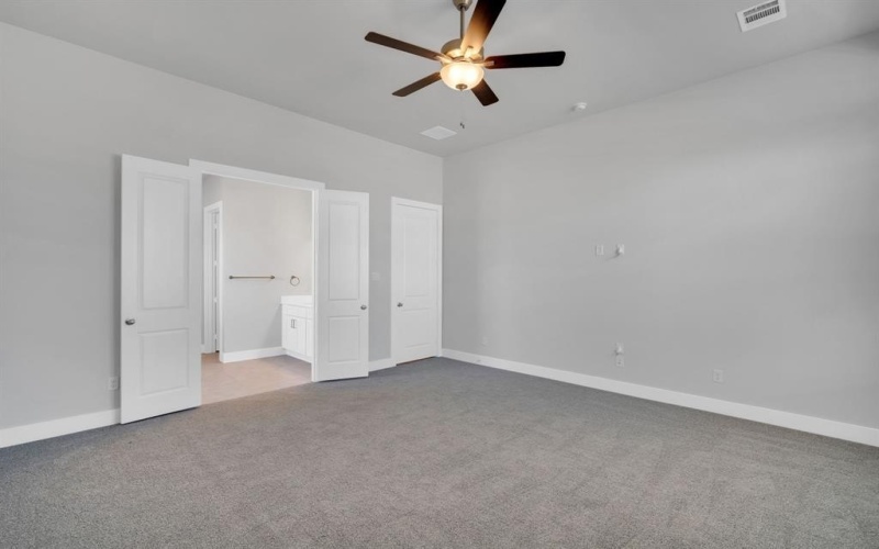 1026 Beaverbrook Lane, DeSoto, TX 75115, 3 Bedrooms Bedrooms, ,2 BathroomsBathrooms,Residential,For Sale,1026 Beaverbrook Lane,0,21093292