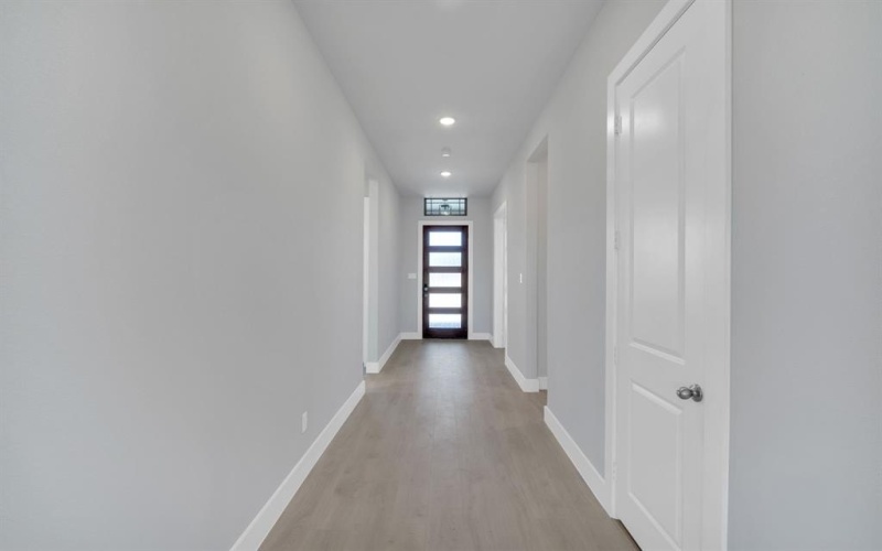 1026 Beaverbrook Lane, DeSoto, TX 75115, 3 Bedrooms Bedrooms, ,2 BathroomsBathrooms,Residential,For Sale,1026 Beaverbrook Lane,0,21093292