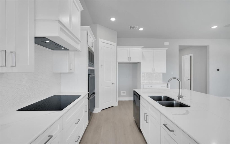 1026 Beaverbrook Lane, DeSoto, TX 75115, 3 Bedrooms Bedrooms, ,2 BathroomsBathrooms,Residential,For Sale,1026 Beaverbrook Lane,0,21093292