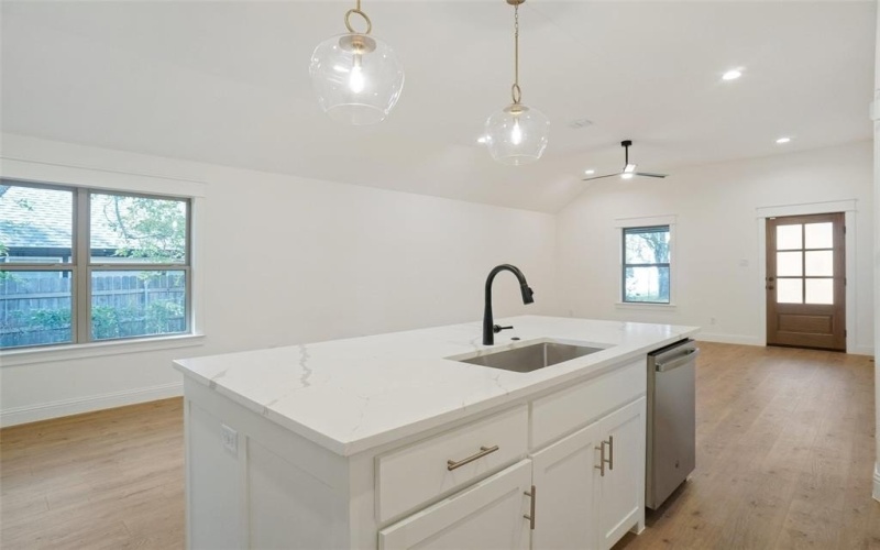107 S 6th Street, Godley, TX 76044, 3 Bedrooms Bedrooms, ,2 BathroomsBathrooms,Residential,For Sale,107 S 6th Street,0,21094212