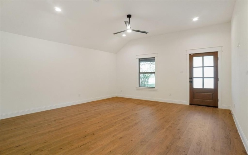 107 S 6th Street, Godley, TX 76044, 3 Bedrooms Bedrooms, ,2 BathroomsBathrooms,Residential,For Sale,107 S 6th Street,0,21094212