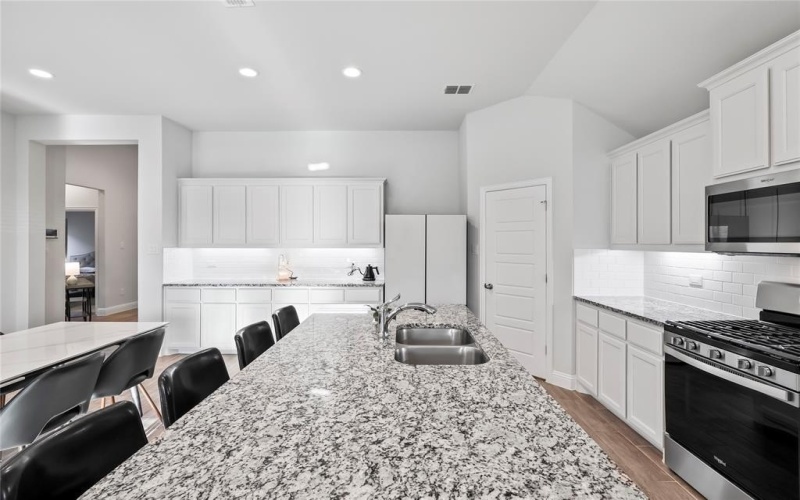 103 Woodlands Way, Balch Springs, TX 75181, 3 Bedrooms Bedrooms, ,2 BathroomsBathrooms,Residential,For Sale,103 Woodlands Way,0,21094333