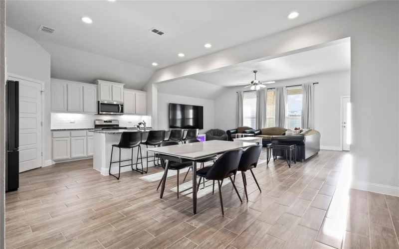 103 Woodlands Way, Balch Springs, TX 75181, 3 Bedrooms Bedrooms, ,2 BathroomsBathrooms,Residential,For Sale,103 Woodlands Way,0,21094333