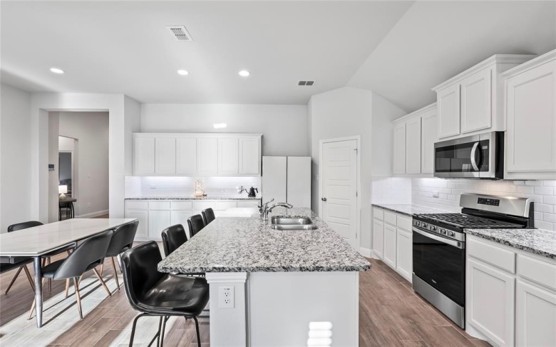 103 Woodlands Way, Balch Springs, TX 75181, 3 Bedrooms Bedrooms, ,2 BathroomsBathrooms,Residential,For Sale,103 Woodlands Way,0,21094333