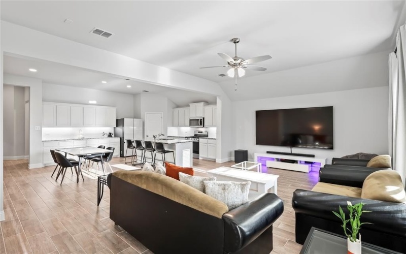 103 Woodlands Way, Balch Springs, TX 75181, 3 Bedrooms Bedrooms, ,2 BathroomsBathrooms,Residential,For Sale,103 Woodlands Way,0,21094333