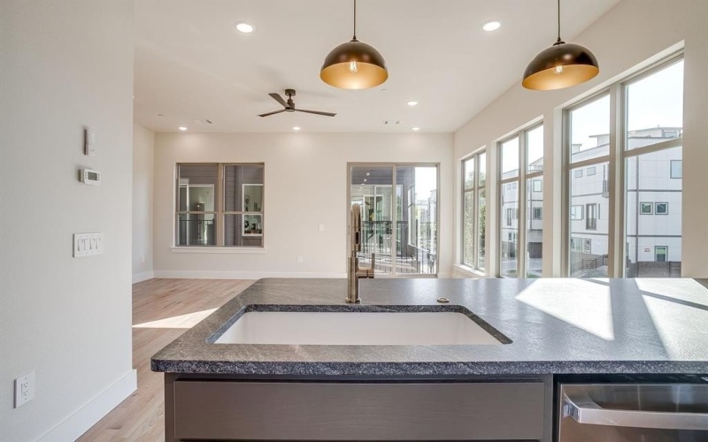 2824 Weisenberger Street #100, Fort Worth, TX 76107, 2 Bedrooms Bedrooms, ,2 BathroomsBathrooms,Residential,For Sale,2824 Weisenberger Street,0,21094430