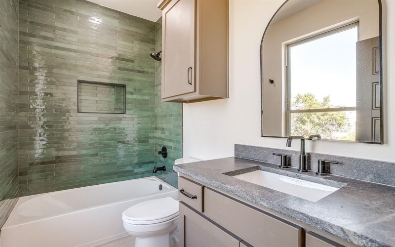 2824 Weisenberger Street #100, Fort Worth, TX 76107, 2 Bedrooms Bedrooms, ,2 BathroomsBathrooms,Residential,For Sale,2824 Weisenberger Street,0,21094430