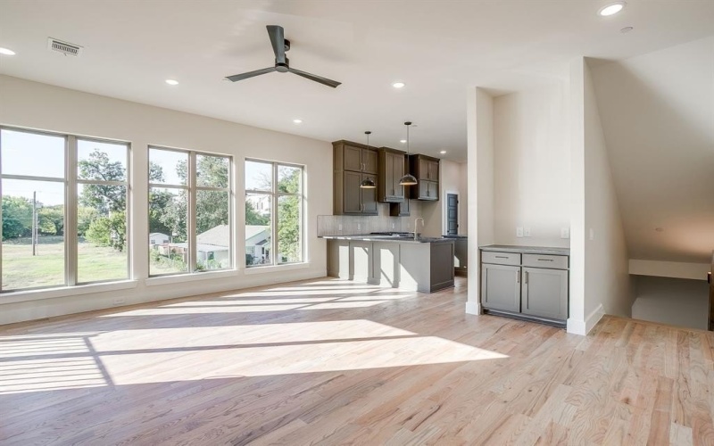 2824 Weisenberger Street #100, Fort Worth, TX 76107, 2 Bedrooms Bedrooms, ,2 BathroomsBathrooms,Residential,For Sale,2824 Weisenberger Street,0,21094430