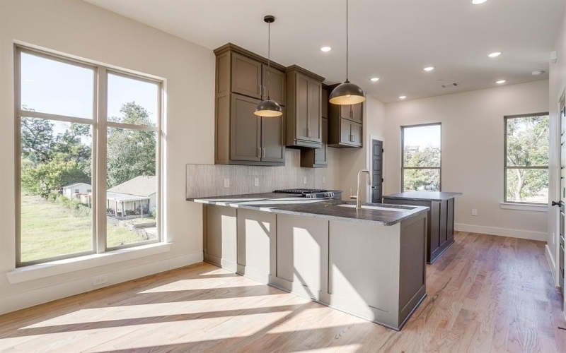 2824 Weisenberger Street #100, Fort Worth, TX 76107, 2 Bedrooms Bedrooms, ,2 BathroomsBathrooms,Residential,For Sale,2824 Weisenberger Street,0,21094430