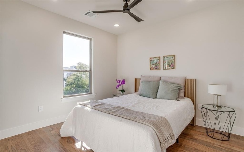 2820 Weisenberger Street #100, Fort Worth, TX 76107, 2 Bedrooms Bedrooms, ,2 BathroomsBathrooms,Residential,For Sale,2820 Weisenberger Street,0,21094450