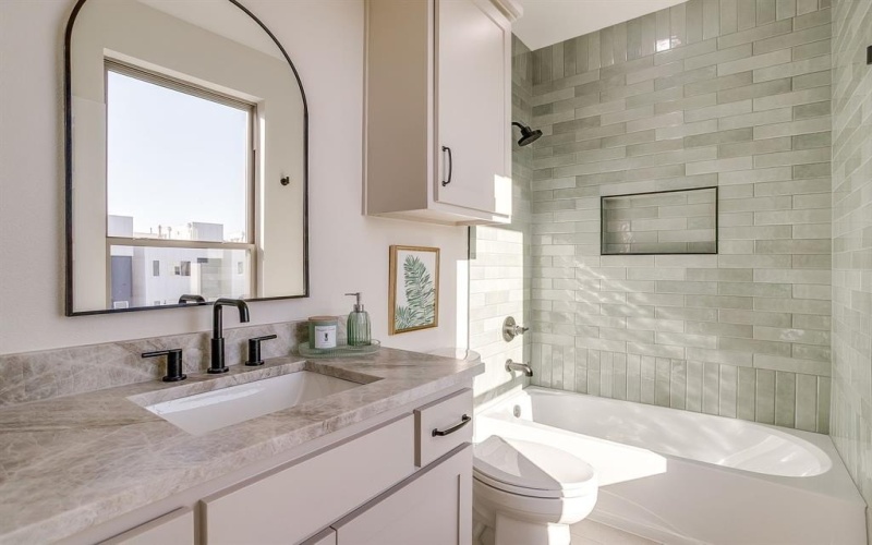 2820 Weisenberger Street #100, Fort Worth, TX 76107, 2 Bedrooms Bedrooms, ,2 BathroomsBathrooms,Residential,For Sale,2820 Weisenberger Street,0,21094450