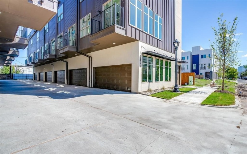 2820 Weisenberger Street #100, Fort Worth, TX 76107, 2 Bedrooms Bedrooms, ,2 BathroomsBathrooms,Residential,For Sale,2820 Weisenberger Street,0,21094450