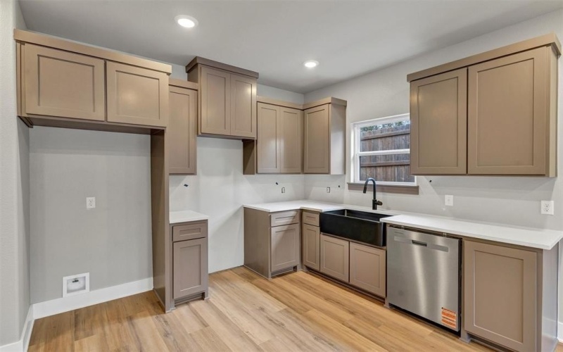 1712 Boot Hill Road, Granbury, TX 76049, 3 Bedrooms Bedrooms, ,2 BathroomsBathrooms,Residential,For Sale,1712 Boot Hill Road,0,21094504