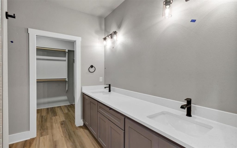 1712 Boot Hill Road, Granbury, TX 76049, 3 Bedrooms Bedrooms, ,2 BathroomsBathrooms,Residential,For Sale,1712 Boot Hill Road,0,21094504